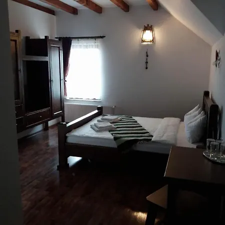Guest house Hanul Tentea Sacel (Maramures)